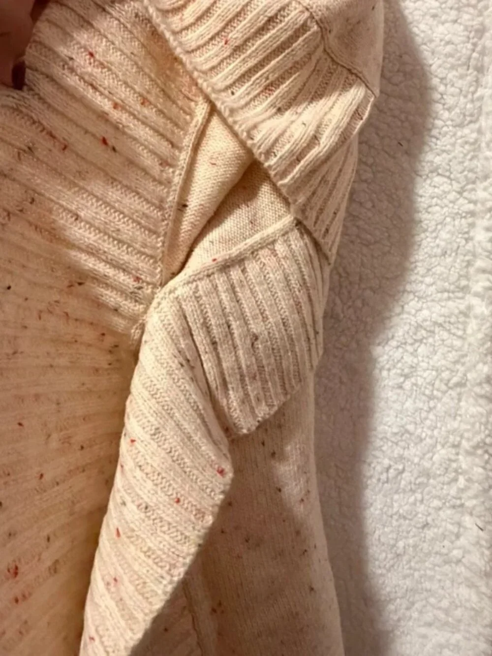 NWT Ann Taylor LOFT Size Medium Large Cream Speckle Knit Poncho Sweater NEW